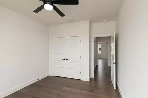 Bedroom - 1999 N Alysheba Ct, Springfield, MO 65802 photo 5 of 7