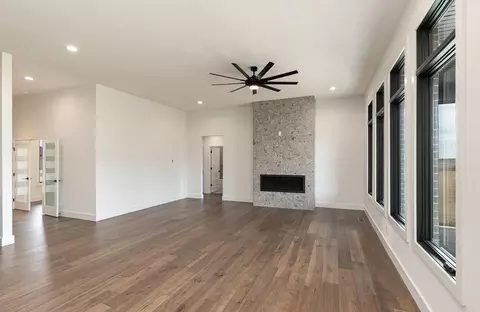 Living - 1999 N Alysheba Ct, Springfield, MO 65802 photo 1 of 4