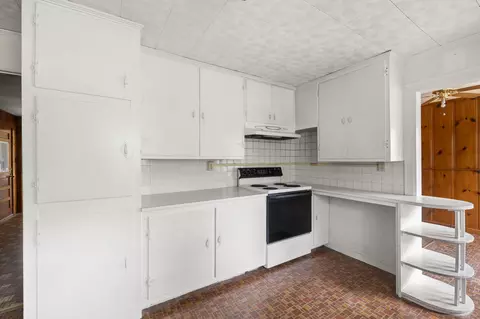 Kitchen - 645 S Assisi Way, Republic, MO 65738 photo 2 of 6