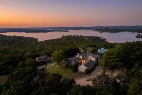14 Dalton Cir, Branson, MO 65616