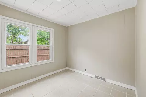 Bedroom - 2751 W Walnut St, Springfield, MO 65802 photo 3 of 3