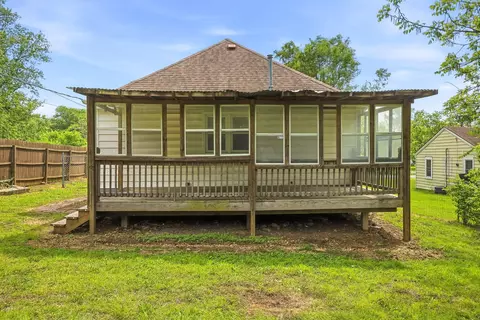 Exterior - 2751 W Walnut St, Springfield, MO 65802 photo 7 of 7