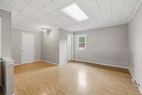 Living - 2751 W Walnut St, Springfield, MO 65802 photo 1 of 3