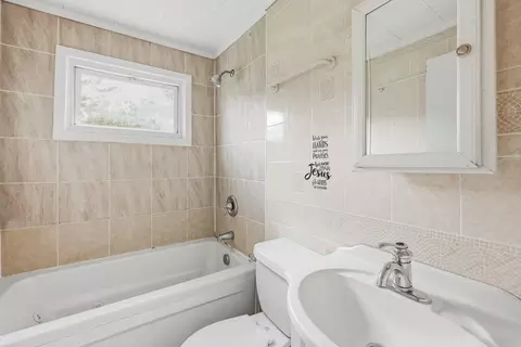 Bath - 2751 W Walnut St, Springfield, MO 65802 photo 1 of 2