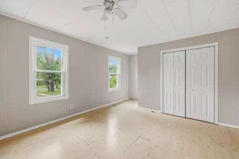 Bedroom - 2751 W Walnut St, Springfield, MO 65802 photo 2 of 3