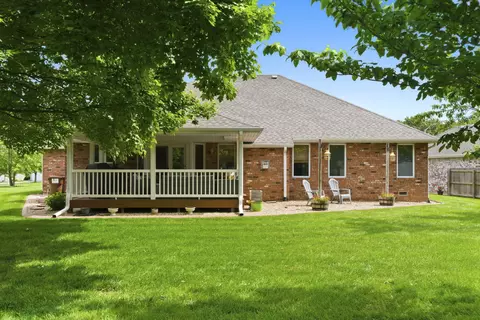 Exterior - 4661 S Warren Ave, Springfield, MO 65810 photo 8 of 9
