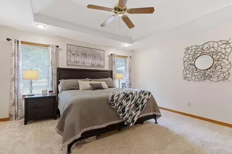 Bedroom - 4661 S Warren Ave, Springfield, MO 65810 photo 3 of 6