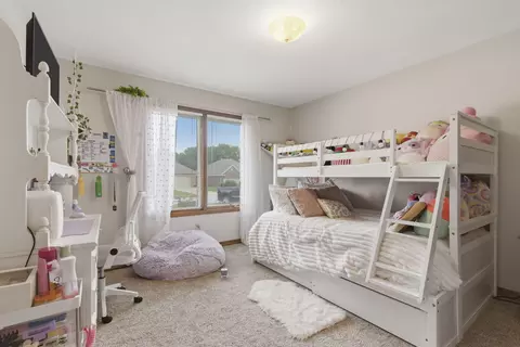 Bedroom - 4661 S Warren Ave, Springfield, MO 65810 photo 6 of 6