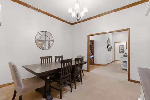 Dining - 4661 S Warren Ave, Springfield, MO 65810 photo 4 of 4