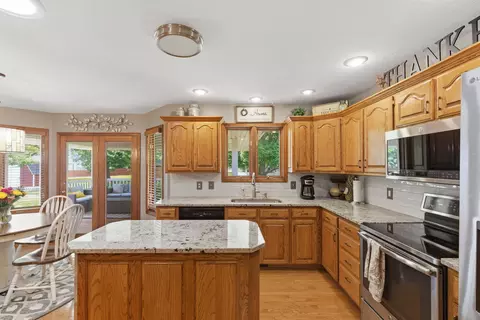 Kitchen - 4661 S Warren Ave, Springfield, MO 65810 photo 1 of 5