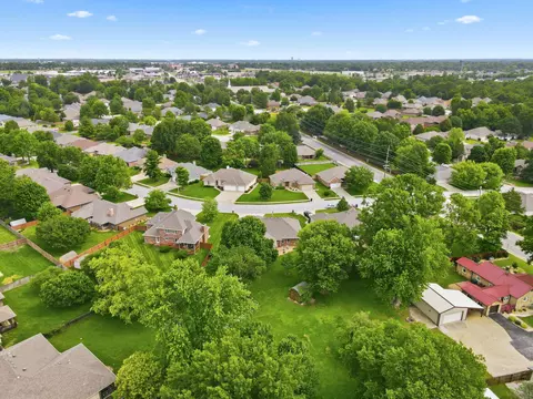 View/Area - 4661 S Warren Ave, Springfield, MO 65810 photo 3 of 6