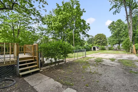 Exterior - 1451 E University St, Springfield, MO 65804 photo 5 of 12