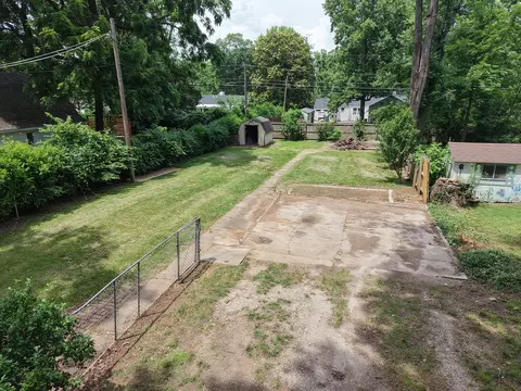Exterior - 1451 E University St, Springfield, MO 65804 photo 10 of 12
