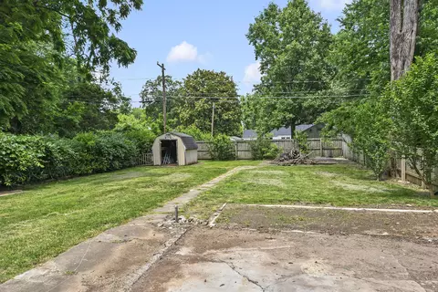Exterior - 1451 E University St, Springfield, MO 65804 photo 6 of 12