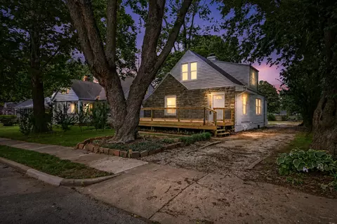 1451 E University St, Springfield, MO 65804