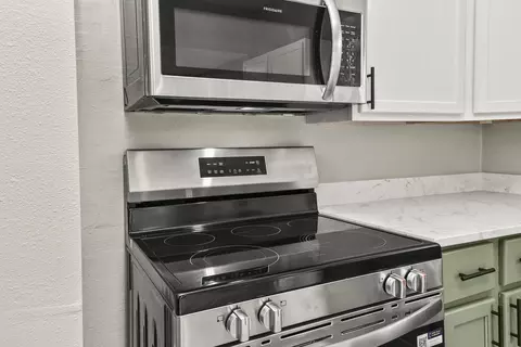 Kitchen - 1451 E University St, Springfield, MO 65804 photo 7 of 7