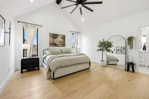 Bedroom - 1523 N Meadowood Ave, Springfield, MO 65802 photo 1 of 3