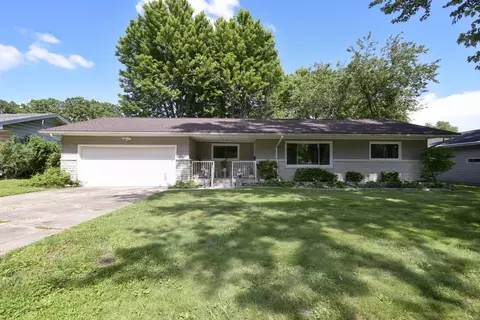 1626 S Saint Charles Ave, Springfield, MO 65804