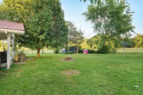 Exterior - 924 Plank School Rd, Marshfield, MO 65706 photo 3 of 8