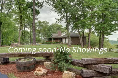1908 Center Rd, Ozark, MO 65721