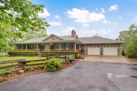 Exterior - 1908 Center Rd, Ozark, MO 65721 photo 5 of 16