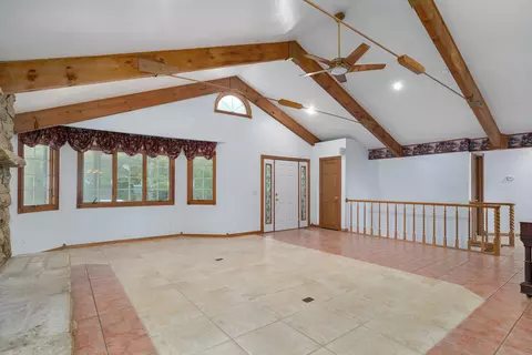 Living - 1908 Center Rd, Ozark, MO 65721 photo 3 of 5