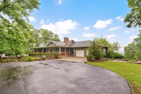 1908 Center Rd, Ozark, MO 65721