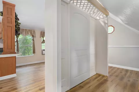 Entry Way - 1908 Center Rd, Ozark, MO 65721 photo 2 of 2