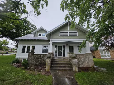 365 N Main St, Granby, MO 64844