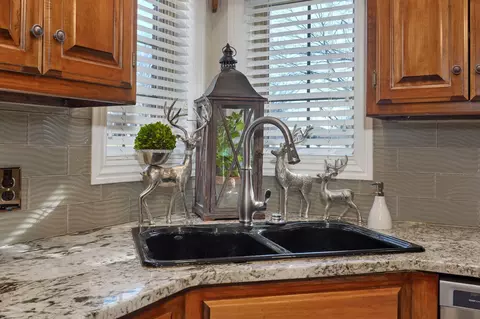 Kitchen - 4847 S Clay Ct, Springfield, MO 65810 photo 5 of 6