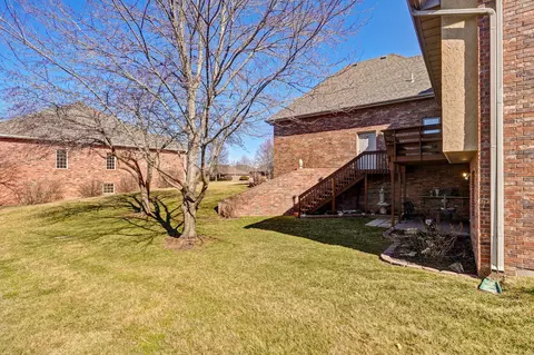 Exterior - 4847 S Clay Ct, Springfield, MO 65810 photo 9 of 11