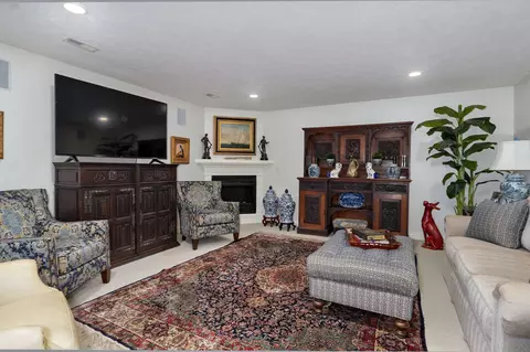 Living - 4847 S Clay Ct, Springfield, MO 65810 photo 7 of 9