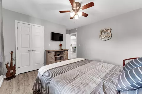 Bedroom - 2700 Green Mountain Dr #5, Branson, MO 65616 photo 5 of 5