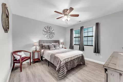 Bedroom - 2700 Green Mountain Dr #5, Branson, MO 65616 photo 4 of 5