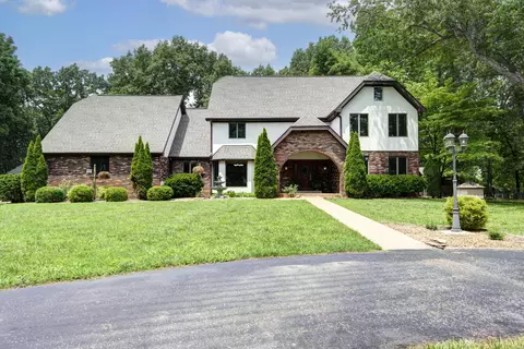 1805 Bramblewood Ln, Nixa, MO 65714