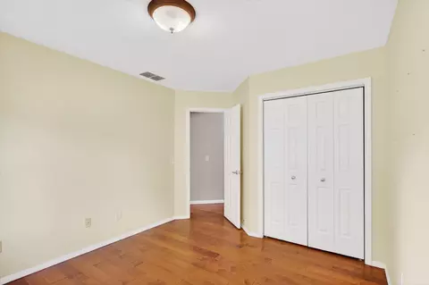 Bedroom - 1002 E Nottingham Ln, Springfield, MO 65810 photo 5 of 5