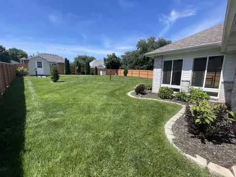 Exterior - 1002 E Nottingham Ln, Springfield, MO 65810 photo 18 of 23