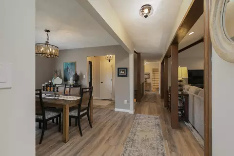 Entry Way - 4845 S Ash Ave, Springfield, MO 65804 photo 3 of 8