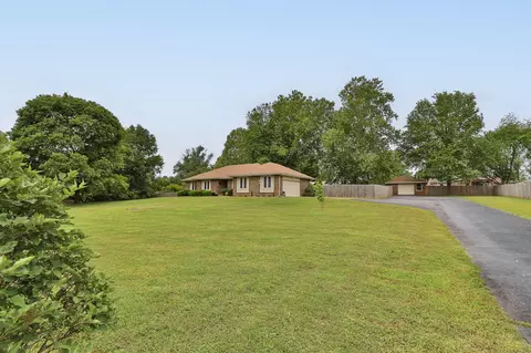 Exterior - 4845 S Ash Ave, Springfield, MO 65804 photo 2 of 10