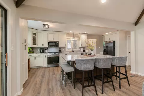Kitchen - 4845 S Ash Ave, Springfield, MO 65804 photo 2 of 6
