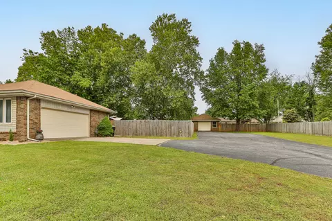 Exterior - 4845 S Ash Ave, Springfield, MO 65804 photo 10 of 10