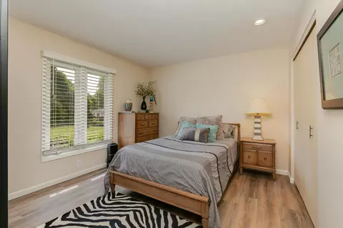 Bedroom - 4845 S Ash Ave, Springfield, MO 65804 photo 4 of 6