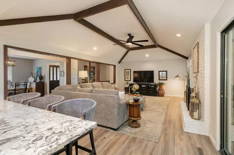Living - 4845 S Ash Ave, Springfield, MO 65804 photo 2 of 4