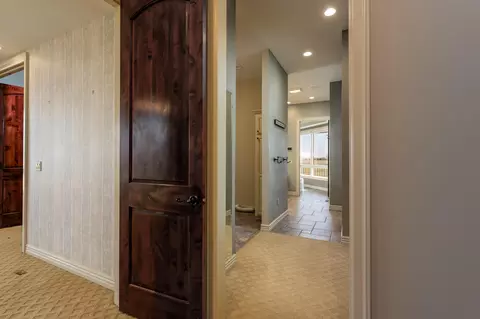 Entry Way - 20478 Lawrence 2180, Aurora, MO 65605 photo 8 of 8