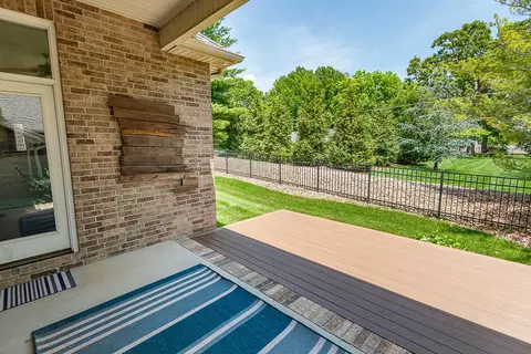 Exterior - 2920 S Ranch Dr, Springfield, MO 65809 photo 7 of 7
