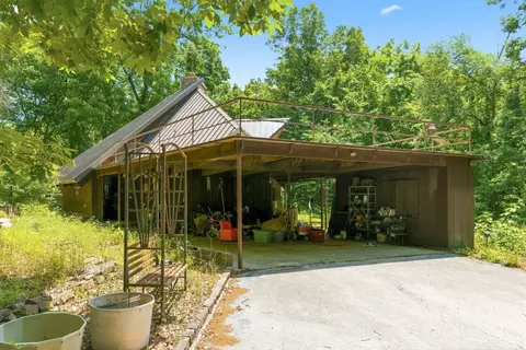 3578 W Farm Road 74, Springfield, MO 65803