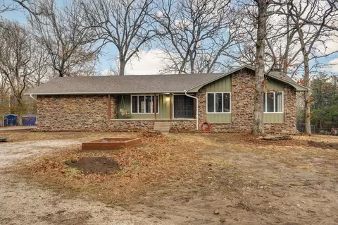3526 W Farm Rd 88, Springfield, MO 65803