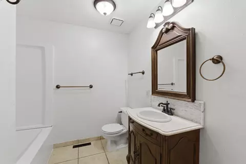 Bath - 503 Spruce Ave, Nixa, MO 65714 photo 2 of 2