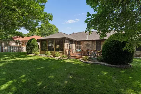 Exterior - 852 E Turnbridge St, Springfield, MO 65810 photo 5 of 12