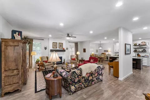 Other - 852 E Turnbridge St, Springfield, MO 65810 photo 3 of 12